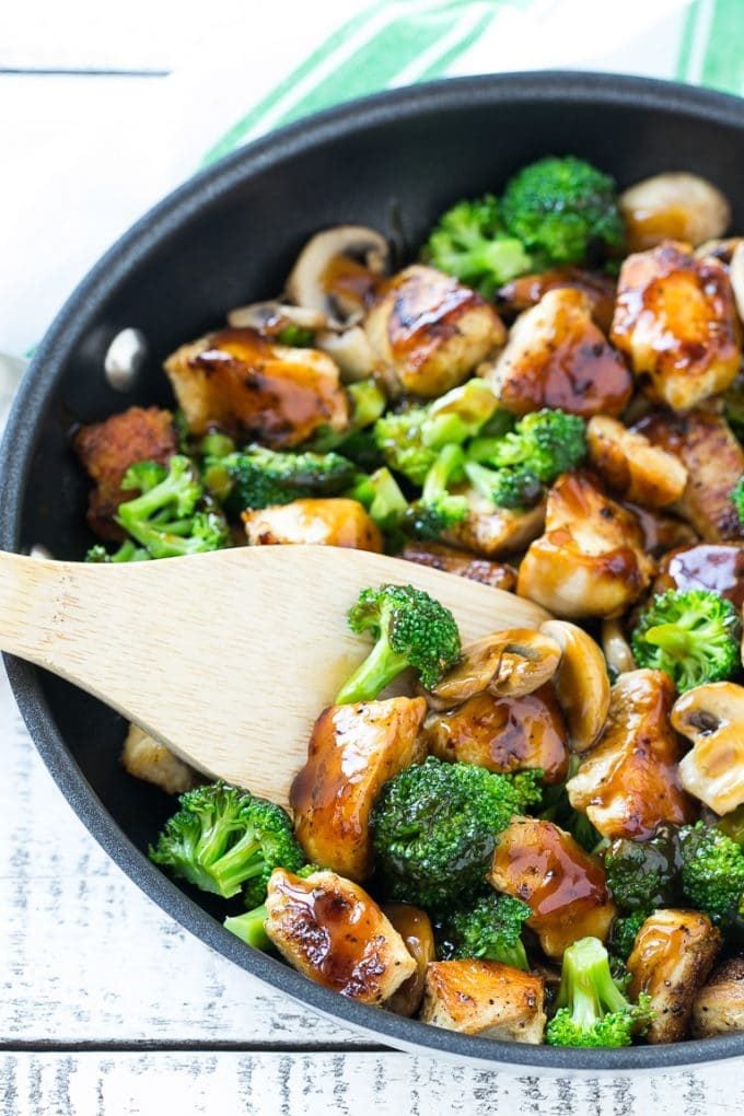 Chicken and Broccoli Stir Fry Recipe | Chicken Stir Fry | Healthy Chicken Recipe | Chicken and Broccoli | Chinese Food #chicken #broccoli #stirfry #healthy #cleaneating #dinner #bajap A stir fry of chicken, broccoli and mushrooms in a skillet with a spatula.