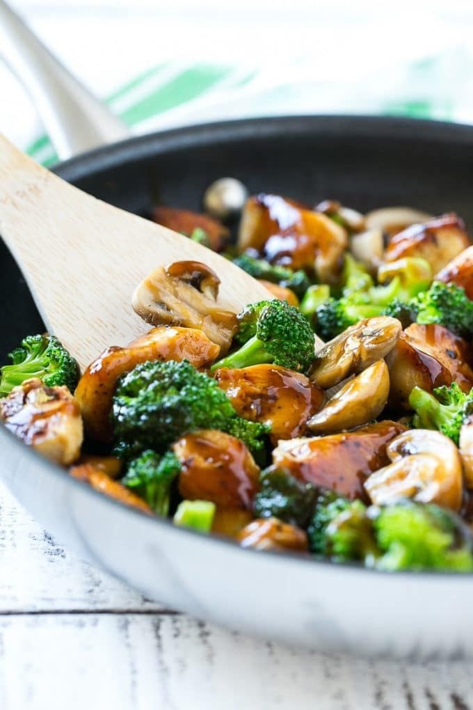 Chicken and Broccoli Stir Fry Recipe | Chicken Stir Fry | Healthy Chicken Recipe | Chicken and Broccoli | Chinese Food #chicken #broccoli #stirfry #healthy #cleaneating #dinner #bajap A pan of chicken and broccoli stir fry with a spatula in it.