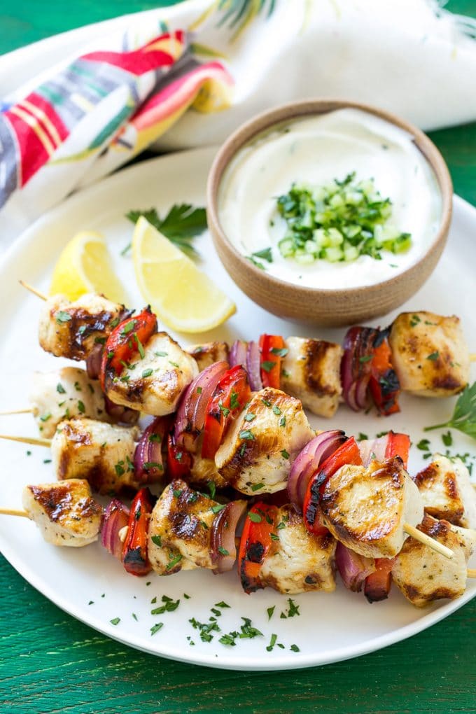Greek Chicken Kabobs | Grilled Chicken Kabobs | Healthy Chicken Recipe | Greek Chicken #greekfood #chicken #grilling #grilledchicken #kabobs #dinner #bajap Greek chicken kabobs with vegetables, served with yogurt sauce.