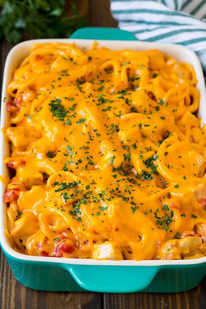 Chicken Spaghetti Recipe | Baked Spaghetti #pasta #spaghetti #chicken #cheese #casserole #dinner #bajap Baked chicken spaghetti topped with melted cheese and fresh parsley.
