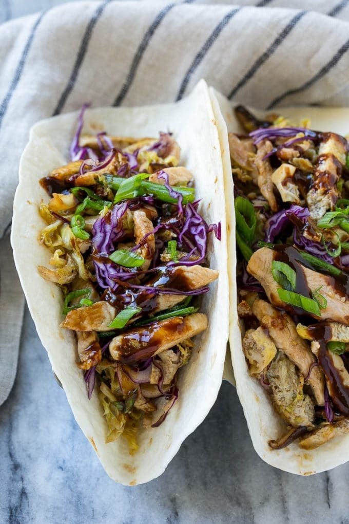 Moo Shu Chicken Recipe | Easy Chicken Recipe | Asian Chicken Recipe | Take Out Recipe | Easy Dinner Recipe #chicken #stirfry #mooshu #dinner #bajap Moo shu chicken inside pancakes with hoisin sauce.
