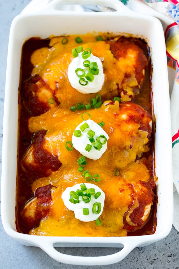 Salsa Chicken Recipe | Baked Chicken | Mexican Chicken #chicken #salsa #mexican #lowcarb #keto #glutenfree #dinner #bajap A dish of baked salsa chicken topped with cheese and sour cream.