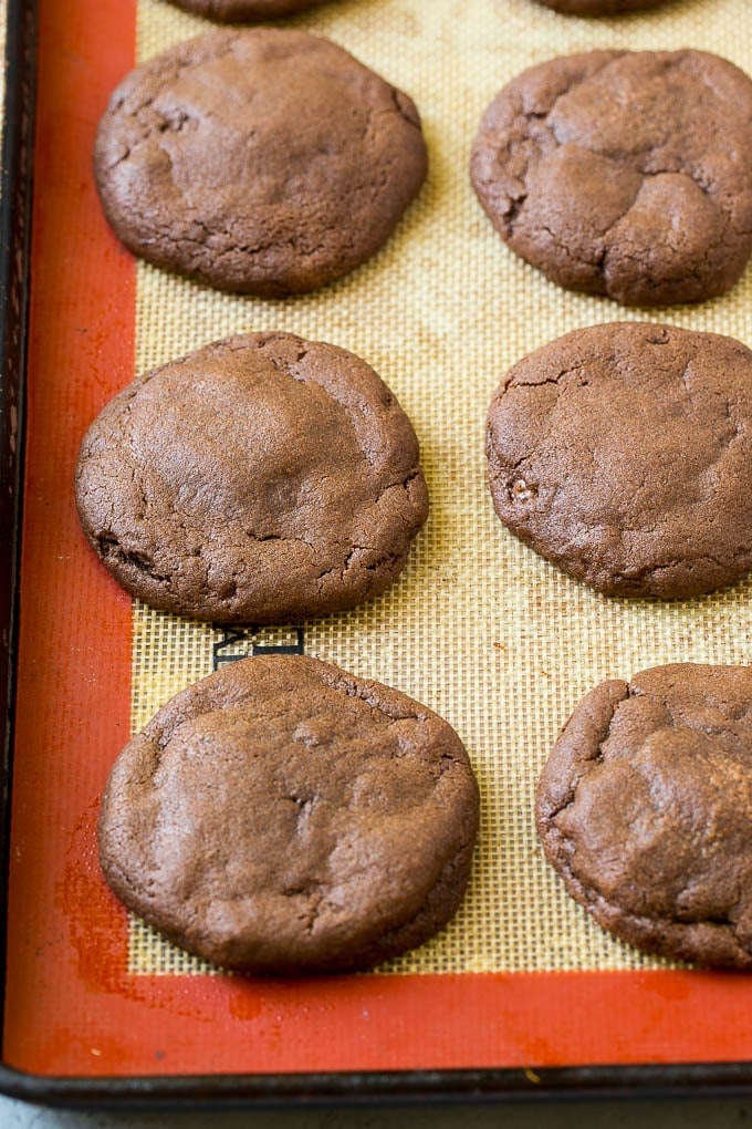 Nutella Cookies Recipe | Nutella Stuffed Cookies | Chocolate Cookies #nutella #chocolate #cookies #baking #dessert #bajap Baked chocolate stuffed cookies.