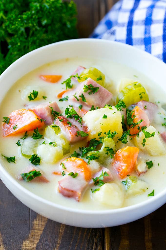 Ham and Potato Soup | Ham Soup | Potato Soup #soup #ham #potato #dinner #comfortfood #bajap A bowl of ham and potato soup loaded with veggies in a creamy broth.
