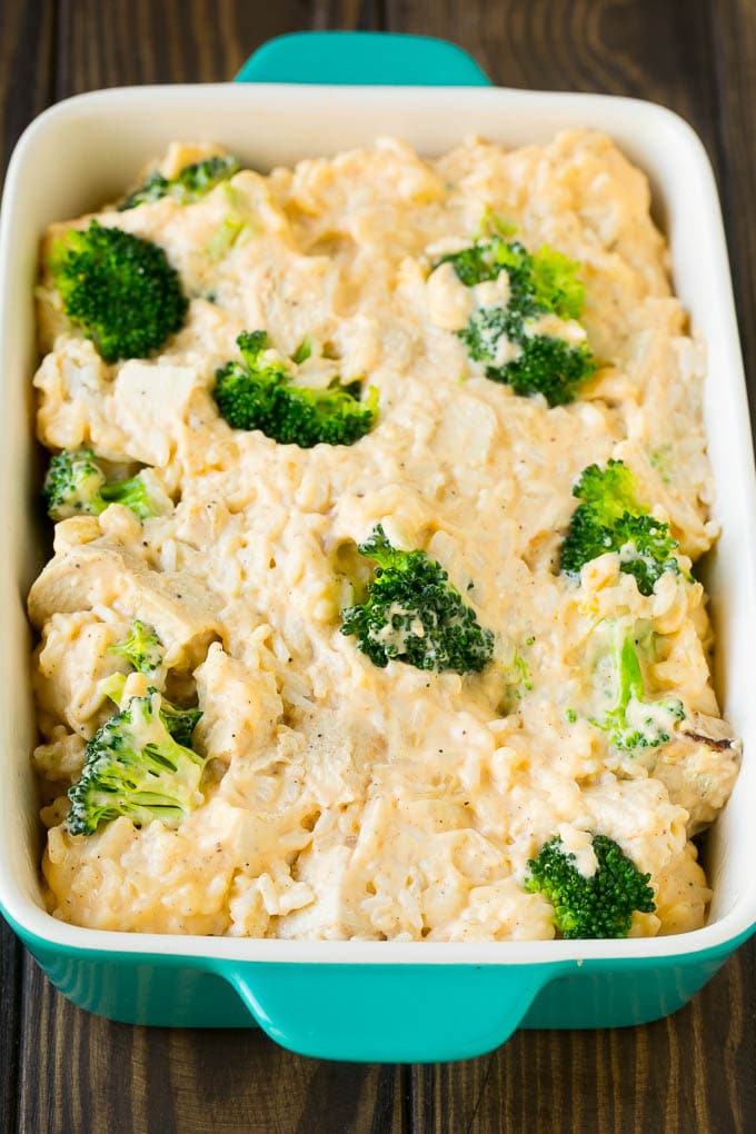 Chicken Casserole Recipe | Chicken and Rice Casserole | Chicken and Broccoli Casserole #casserole #chicken #rice #broccoli #cheese #dinner #bajap Creamy rice, chicken and broccoli in a casserole dish.