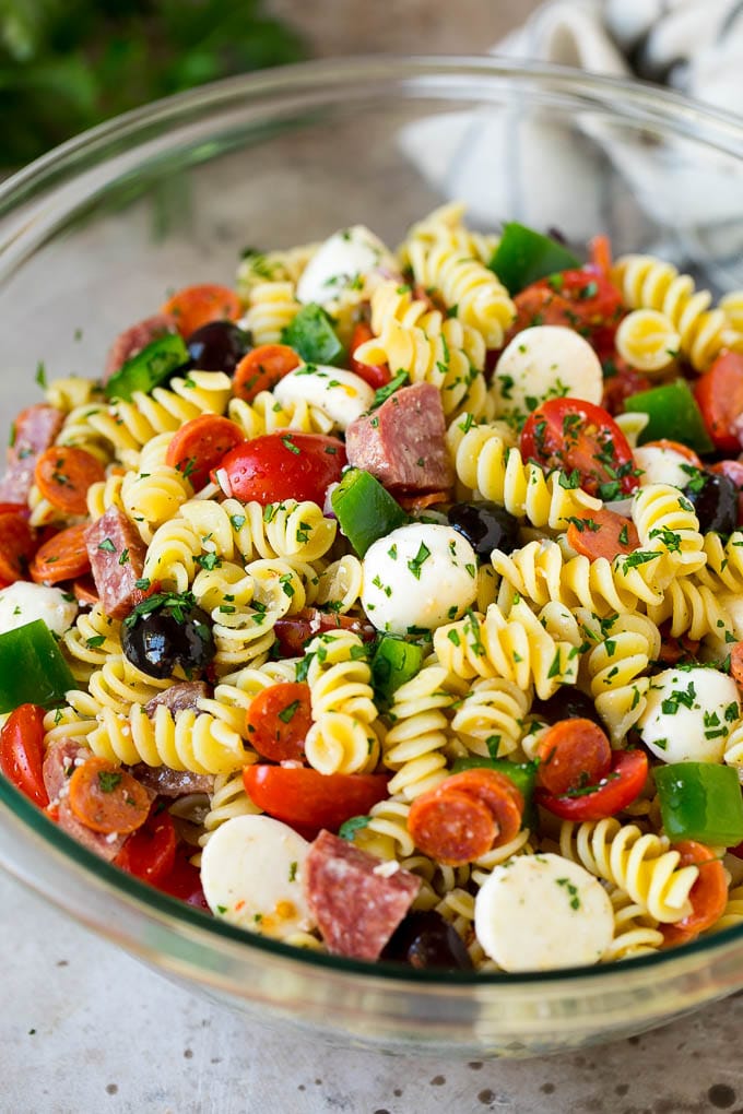Italian Pasta Salad | Pasta Salad Recipe #pasta #salad #pastasalad #pepperoni #salami #olives #cheese #sidedish #bajap Italian pasta salad with rotini noodles, salami and pepperoni.