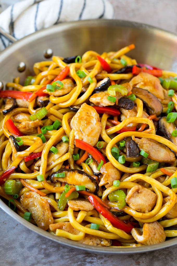 Stir Fry Noodles Recipe | Noodle Stir Fry #chicken #noodles #stirfry #mushrooms #dinner #bajap Stir fry noodles with chicken and vegetables in a savory sauce.