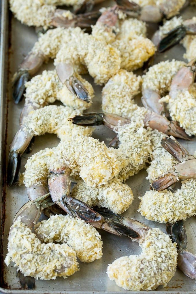 Fried Shrimp Recipe #shrimp #seafood #dinner #appetizer #bajap Shrimp coated in panko breadcrumbs.