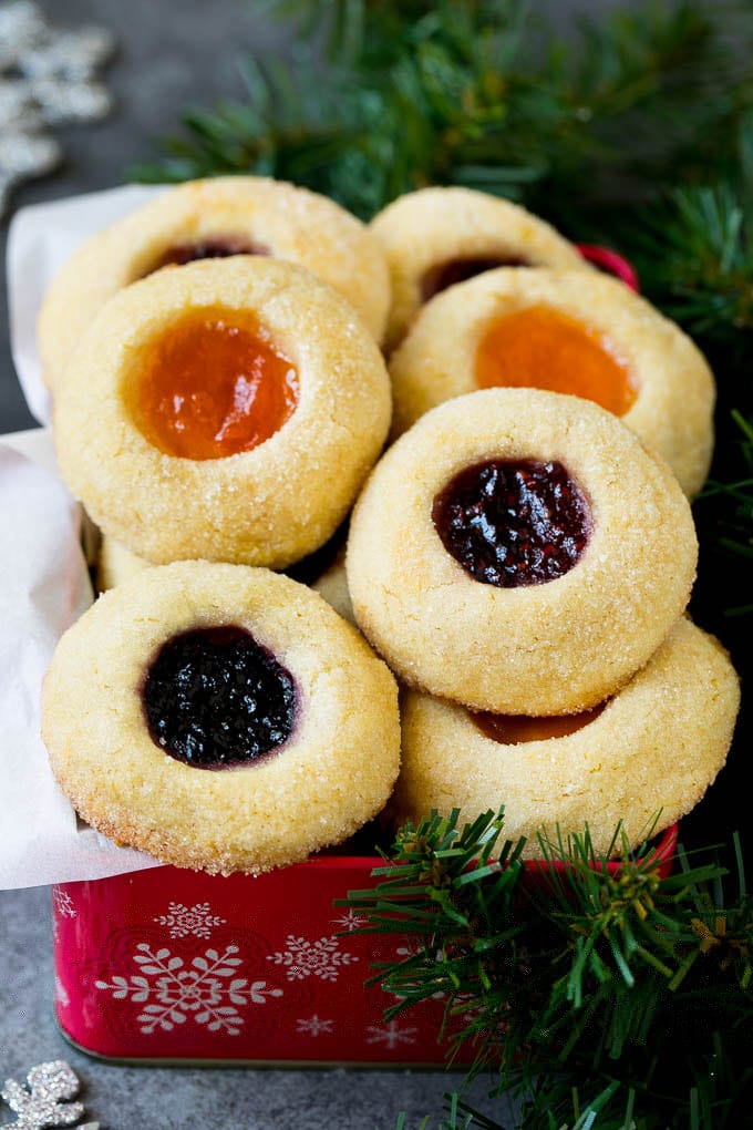 Thumbprint Cookies | Sugar Cookies #cookies #baking #christmas #dessert #bajap Thumbprint cookies in a tin for gift giving.