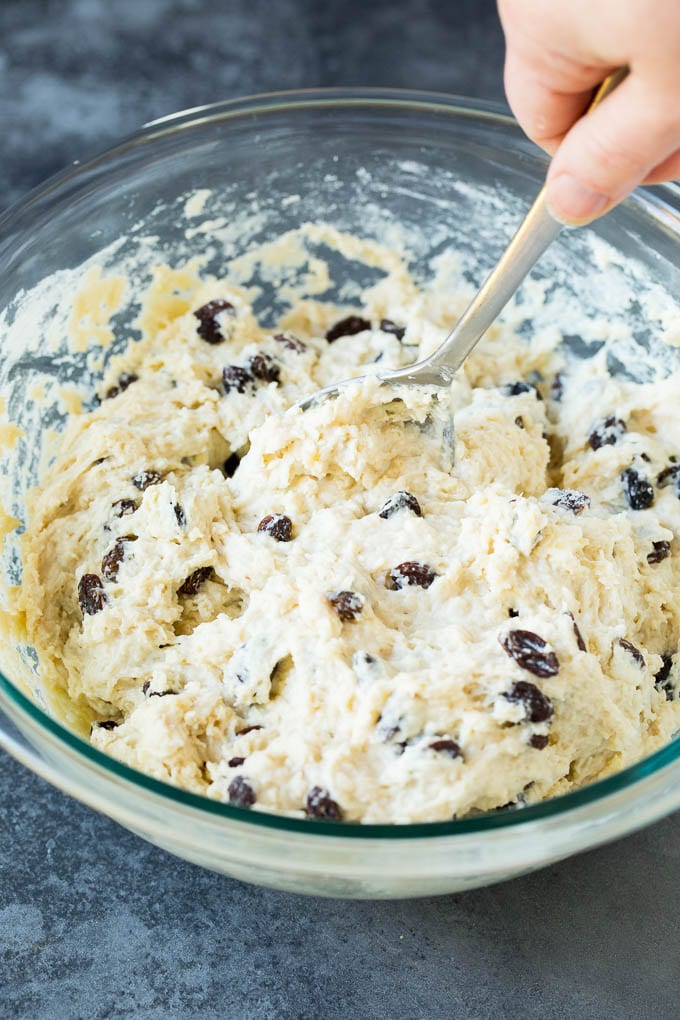 Irish Soda Bread Recipe #bread #baking #stpatricksday #sidedish #bajap A bowl of buttermilk bread dough.
