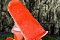 DIY Fresh Strawberry Pops