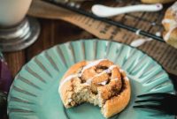 Bake Adorable Mini Cinnamon Rolls From Scratch