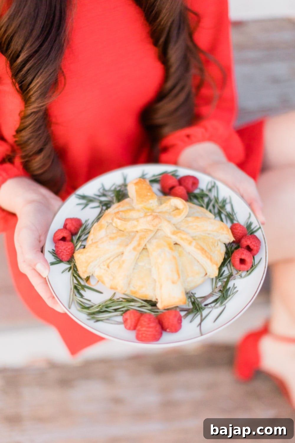 Made with warm and flaky puff pastry dough and flavorful raspberry jam, this 