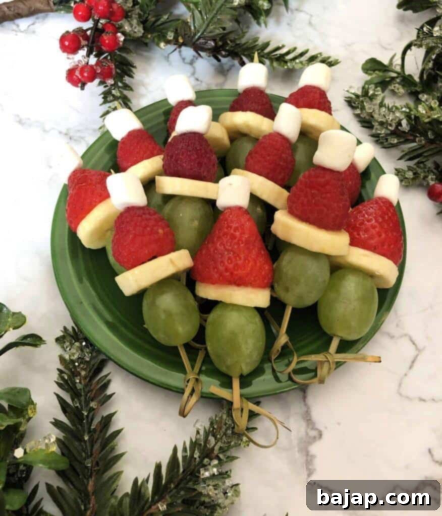 These Grinch fruit kabobs will bring a smile to the face of young and old. Your grouchy relatives' hearts will grow 3 sizes!