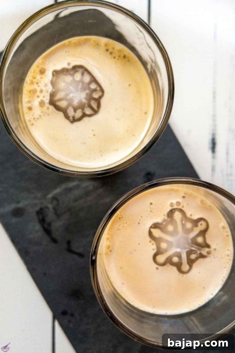 Pour the creamy coffee-ice-cream mixture into a tall glass.