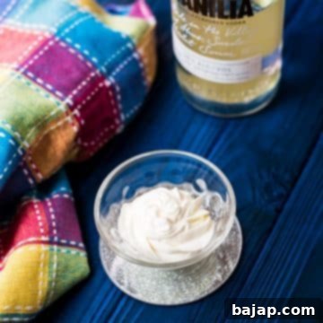 Beautifully piped rosette of whipped cream with vodka flavor.