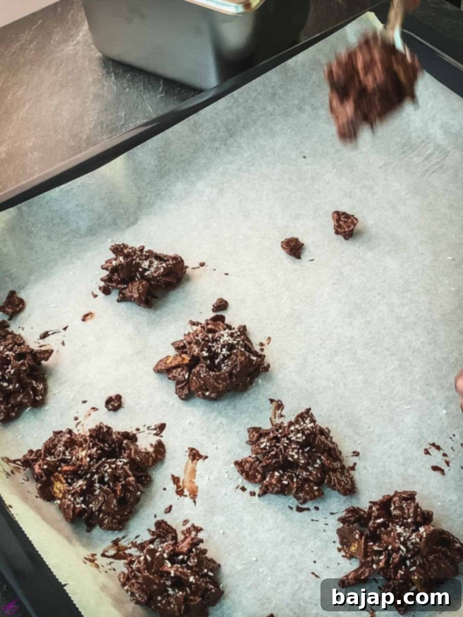 Place small heaps on a baking tray, lined with parchment paper.