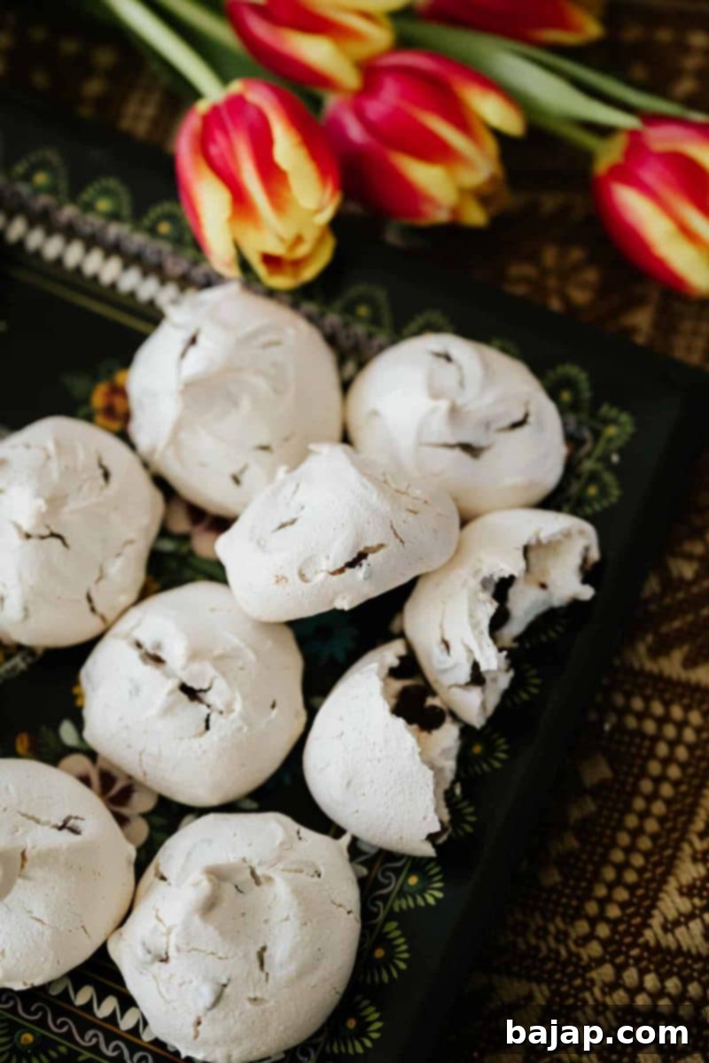 Chocolate Chip Meringue Easter Cookies, low-calorie and flourless