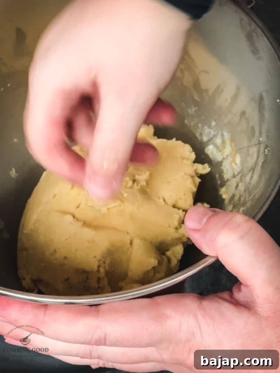 Knead the dough with your hands.