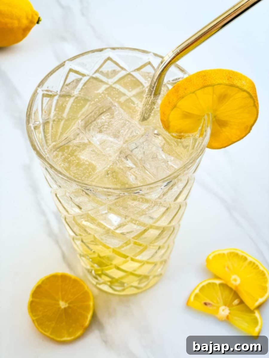 Lynchburg Lemonade Cocktail, a whiskey-lover's lemonade with citrus notes.