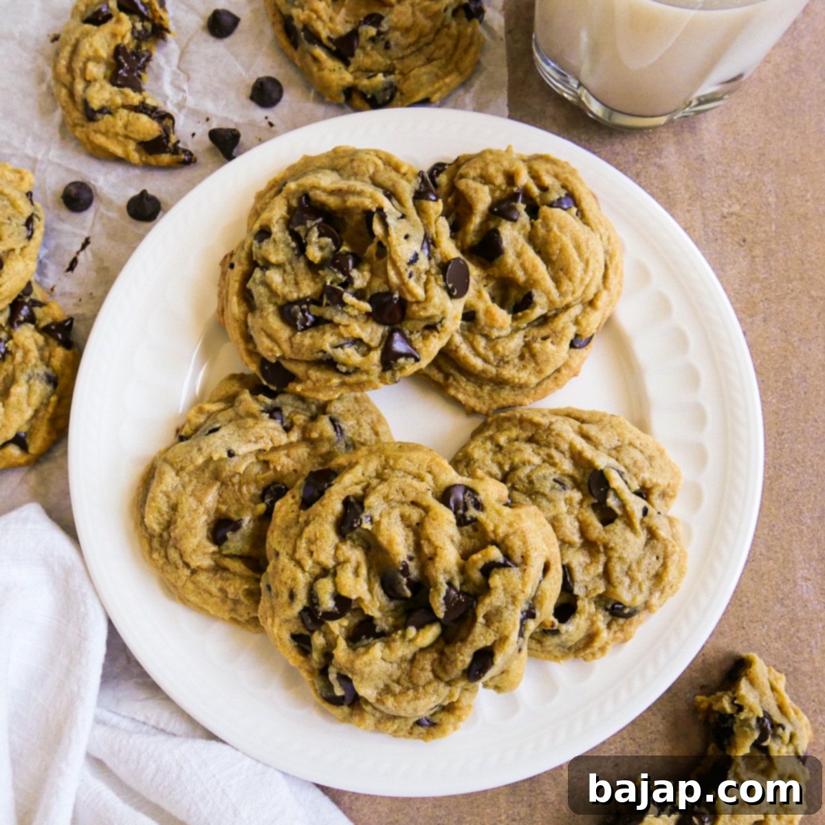 Dive into 50 irresistible chocolate chip cookie recipes! From classic to unique, find your new favorite treat.