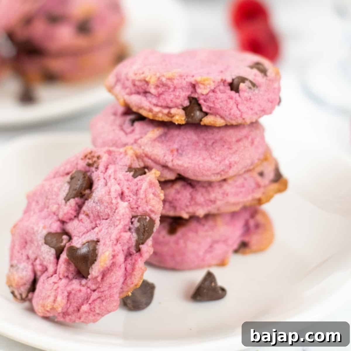 Dive into 50 irresistible chocolate chip cookie recipes! From classic to unique, find your new favorite treat.