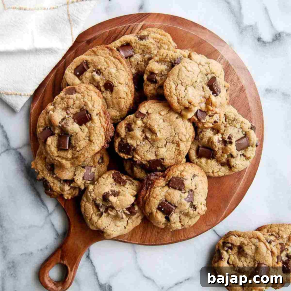 Dive into 50 irresistible chocolate chip cookie recipes! From classic to unique, find your new favorite treat.