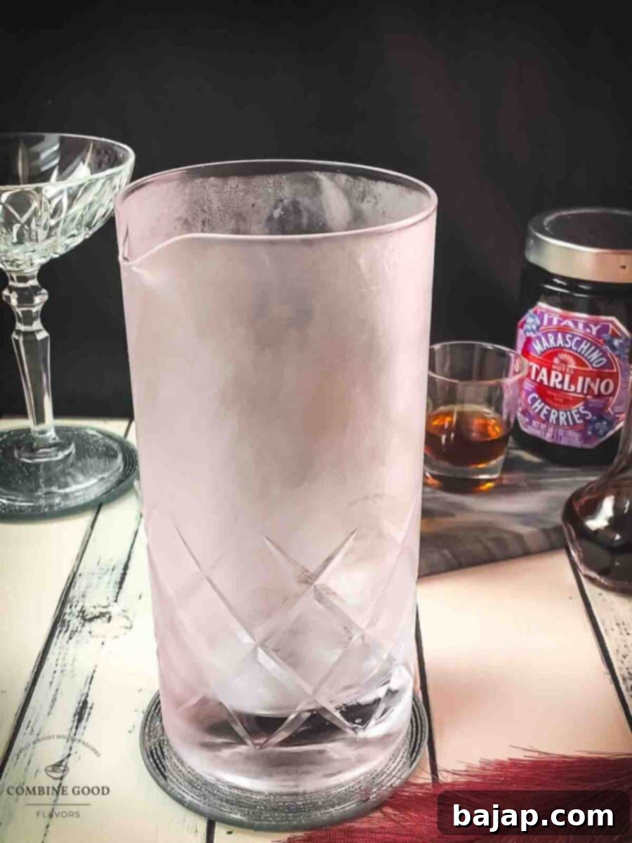 Chilled stirring glass.