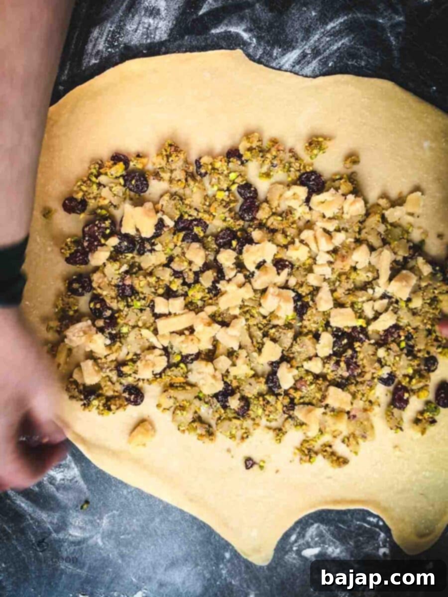 Divide the filling evenly onto the rolled out dough.