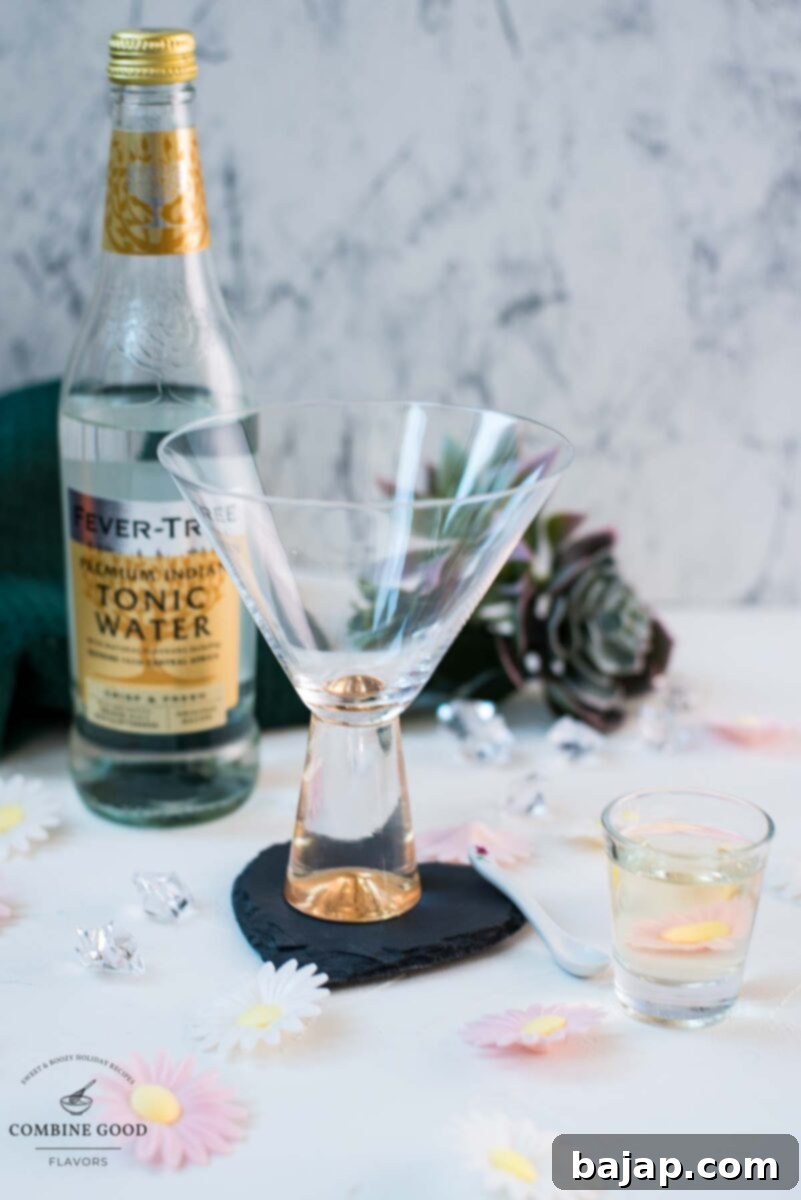 Ingredients - Vermouth tonic - cubed ice, vermouth, and tonic water.