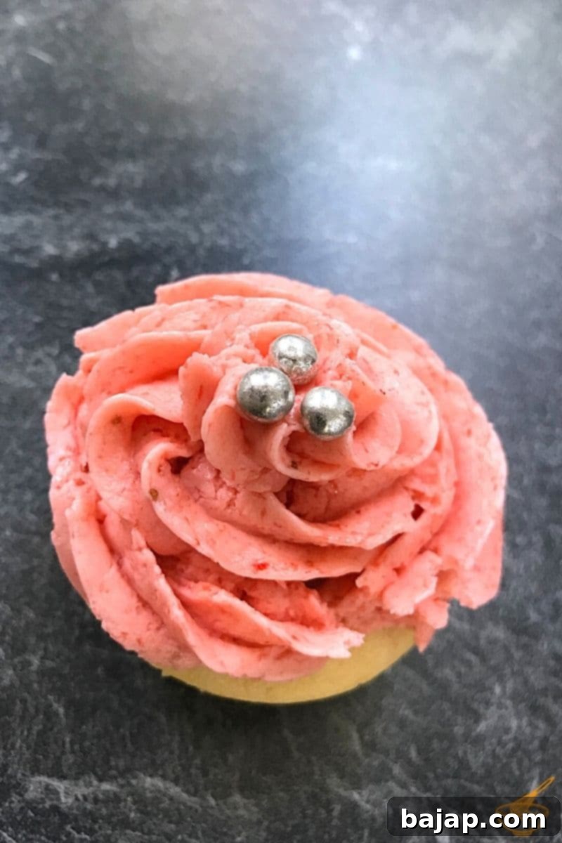 Luscious Strawberry Ricotta Cupcakes 2 These fresh Strawberry Cupcakes with Ricotta are light and fluffy; the subtle ricotta sponge allows the strawberry flavor to develop and dominate its strawberry taste entirely. Homemade strawberry ricotta cupcakes with pink frosting.