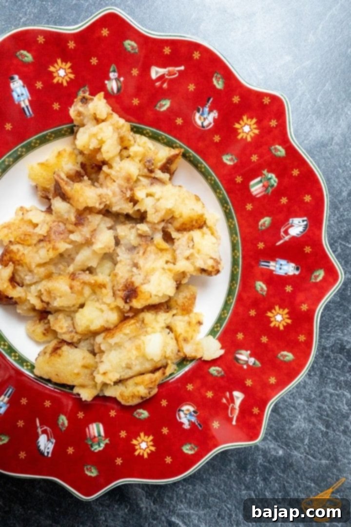 Crispy grated pan-fried potatoes, Austrian style (Erdäpfelschmarrn)