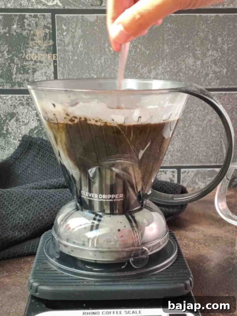 Hoffmann Method Reverse Clever Dripper Brew 4 Gentle agitation of grounds before steeping.
